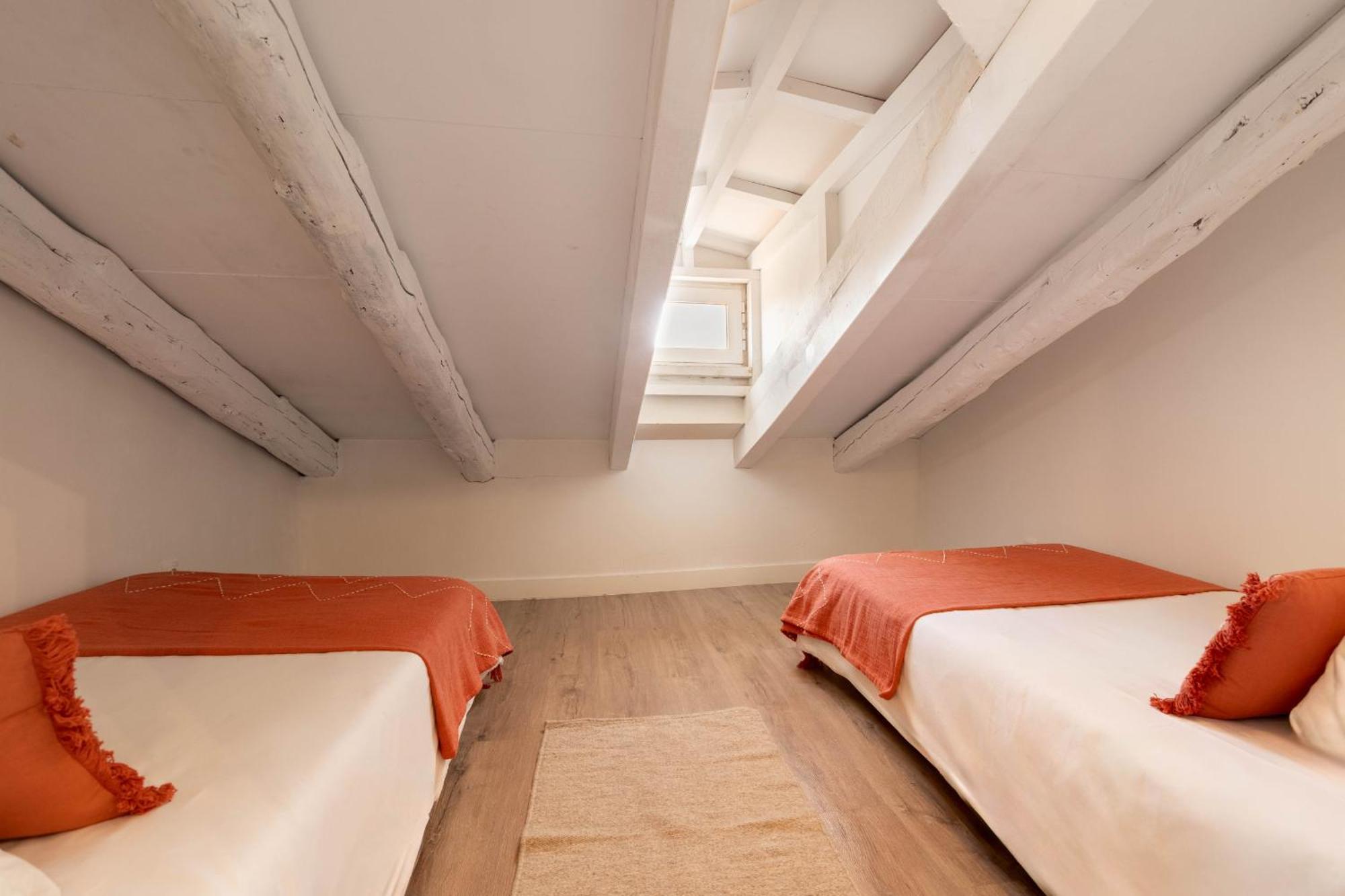 Apartamento Plaza Mayor Attic En مدريد المظهر الخارجي الصورة